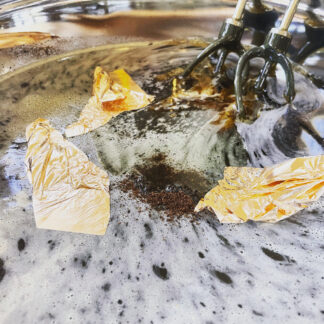 The Aerial Queen's Beautifying Rose Gold + Honey Mask